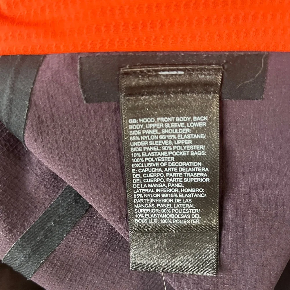 North Face mens purple hooded windbreaker size Medium